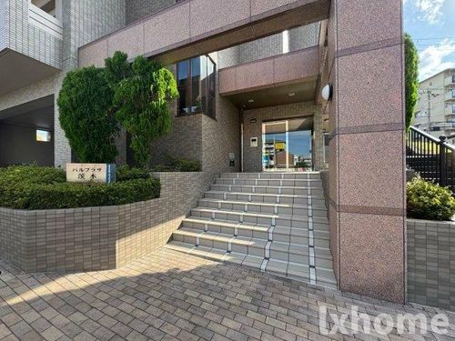 パルプラザ茨木の玄関