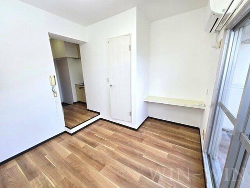 センチュリー大誠306の内装