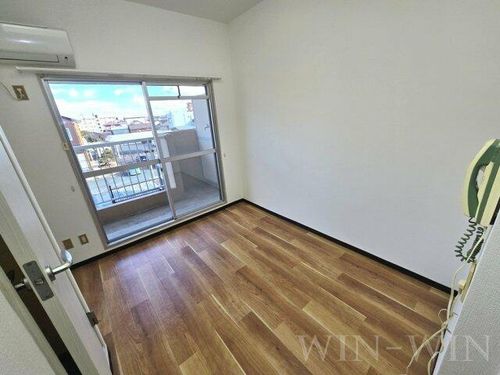 センチュリー大誠306の内装