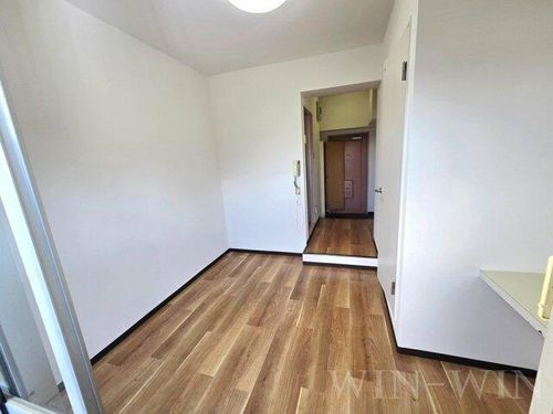 センチュリー大誠306の居間