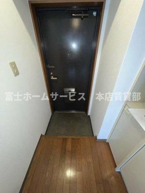 プレサンス梅田西1101の玄関
