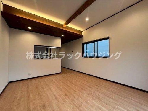 KOMOREBI西郷通の居間