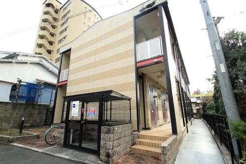 レオパレスフォレストUの外観