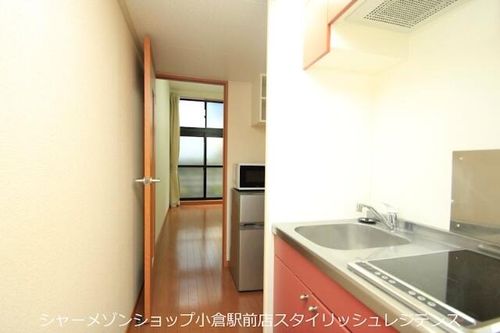 レオパレスフォレストUのキッチン