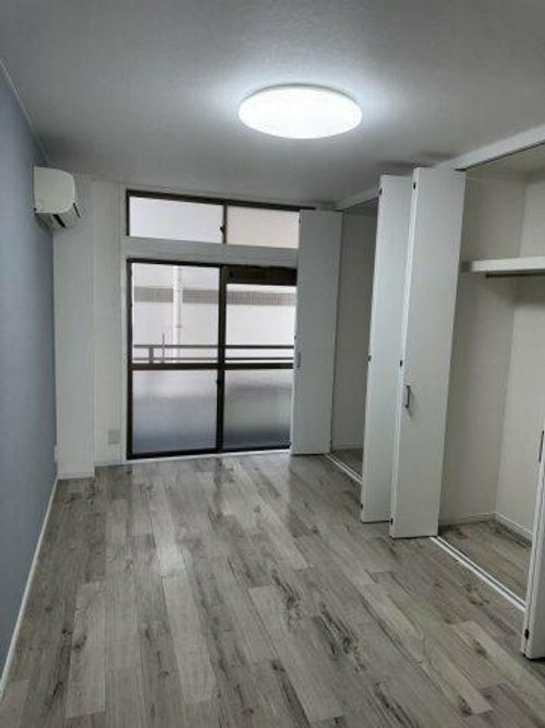 アカカベビルの内装