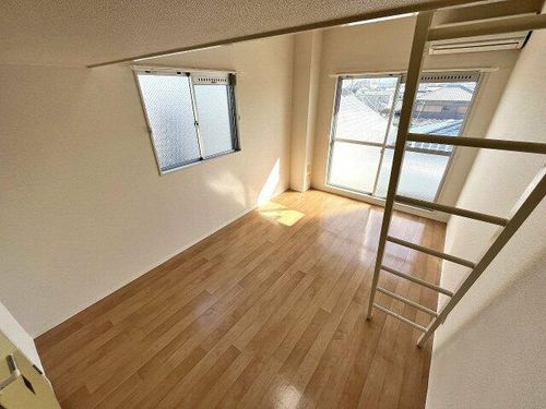 ロフティ北花田の居間