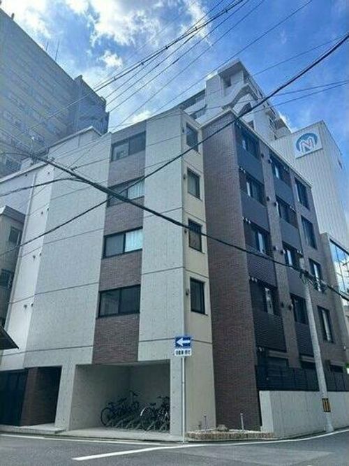 WELL COURT CHIYODAの外観