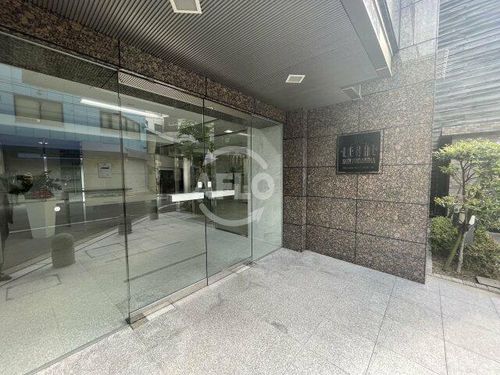 リーガル新福島の玄関