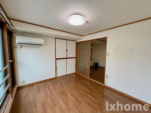 エヴリィワンの内装