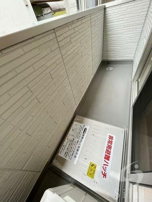 グラサ真田山の内装