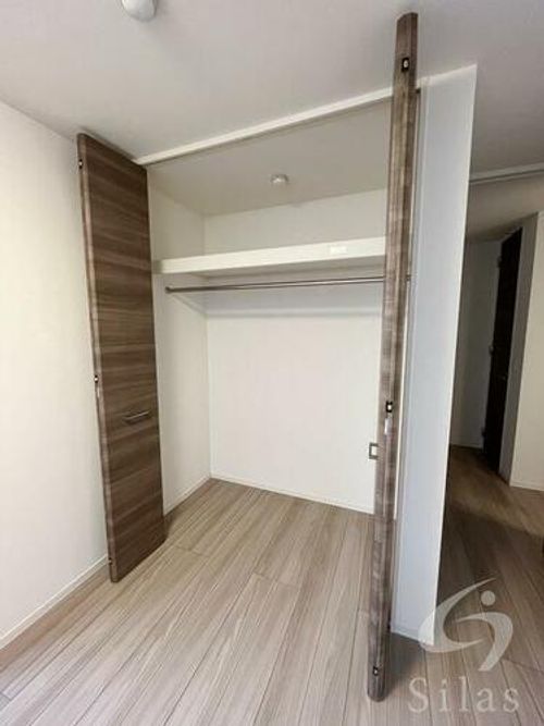 グラサ真田山の内装