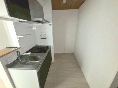 大阪府松原市岡2丁目(一戸建)の賃貸物件のキッチン