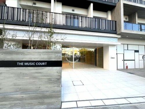 THEMUSICCOURTの玄関