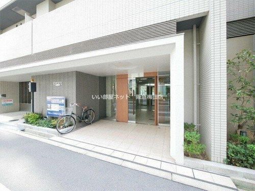 エスポルテ福島の玄関