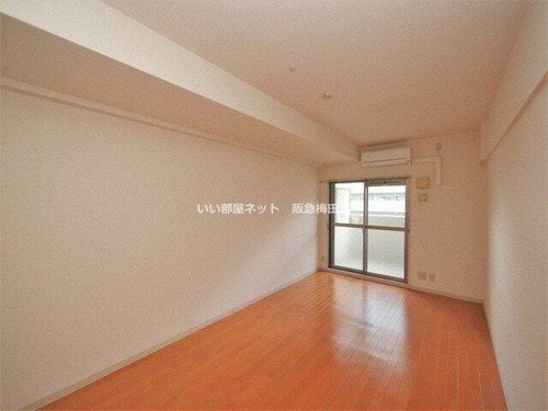 エスポルテ福島の居間