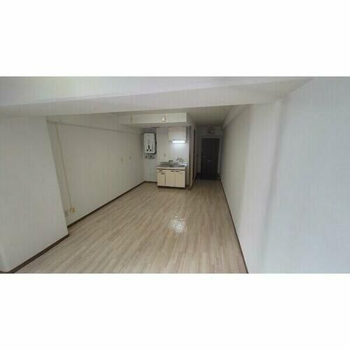 チサン第8新大阪の居間