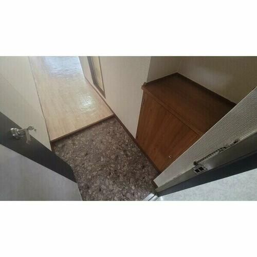 チサン第8新大阪の玄関