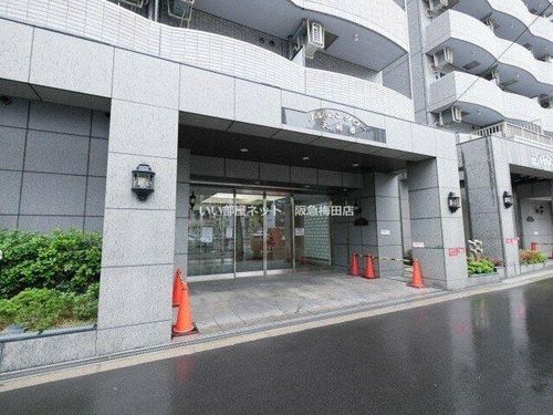 ノルデンタワー天神橋の玄関