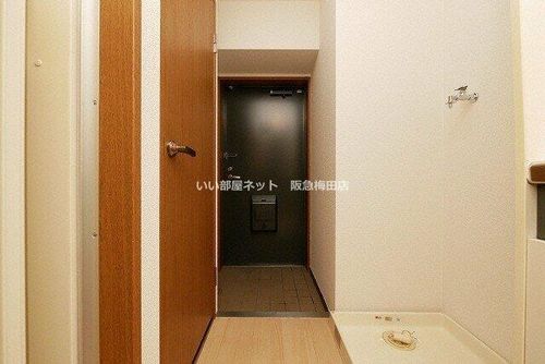 HOPE CITY天神橋の玄関