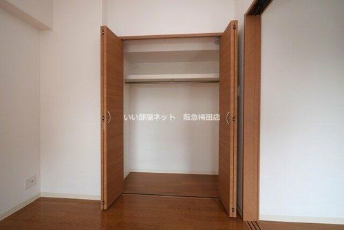 ES-Grande Umedakitaの内装