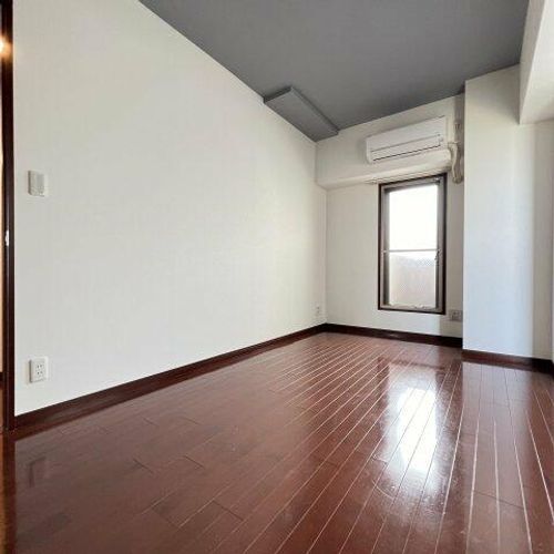 ラドーニ清水の内装