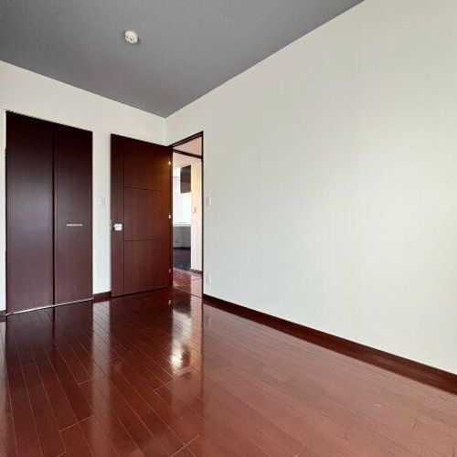 ラドーニ清水の内装