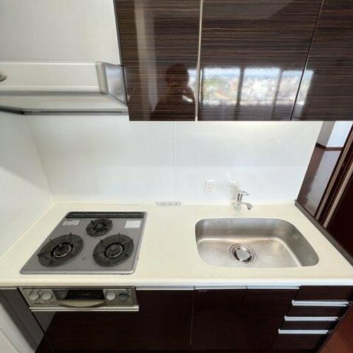 ラドーニ清水のキッチン