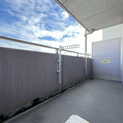 ラドーニ清水の内装