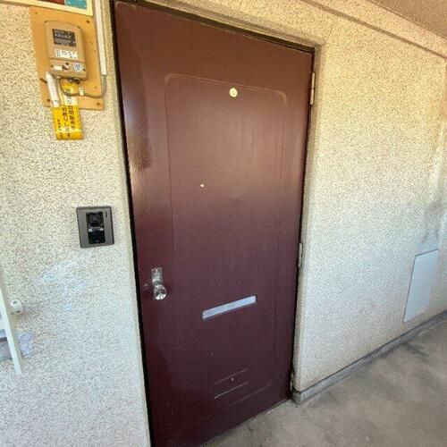 サンハイツかどや403の玄関