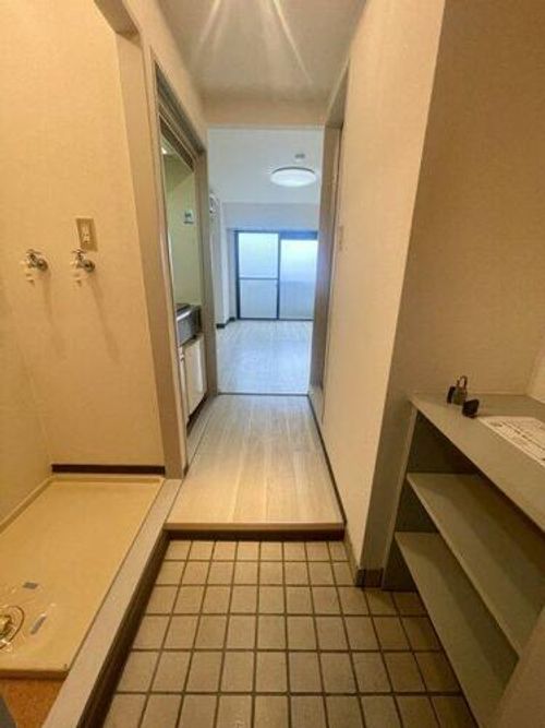 KSレジデンス千里山の玄関