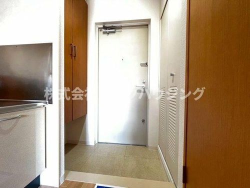 ラフィネシャンブルの玄関