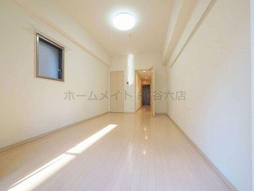 プレサンス本町プライムの居間