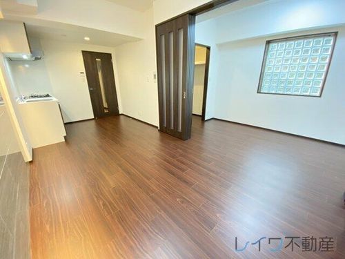 Vinoプレジオ本町の居間