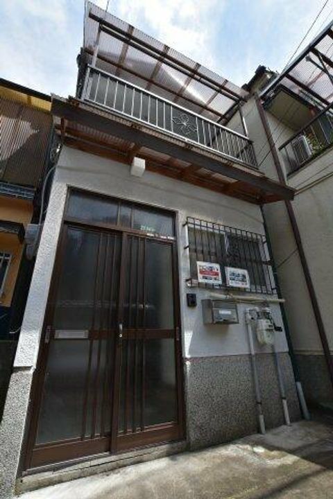 大阪府堺市東区日置荘西町6丁(一戸建)の賃貸物件の玄関