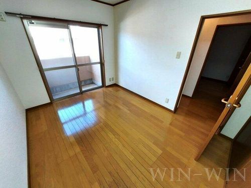 クオリティタウン上野 参番館の内装