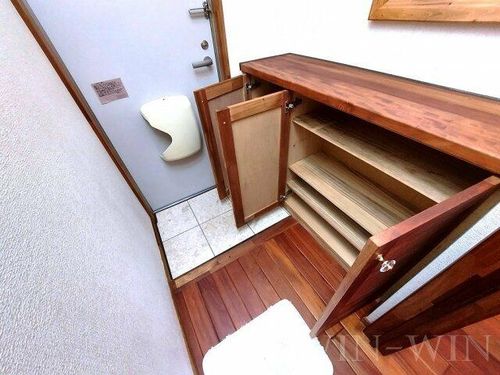 セザンヌ西高師の玄関