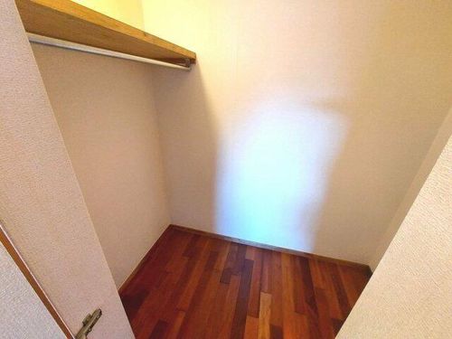 セザンヌ新栄 3の内装
