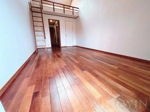 セザンヌ新栄 2の居間