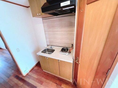 セザンヌ新栄 2のキッチン