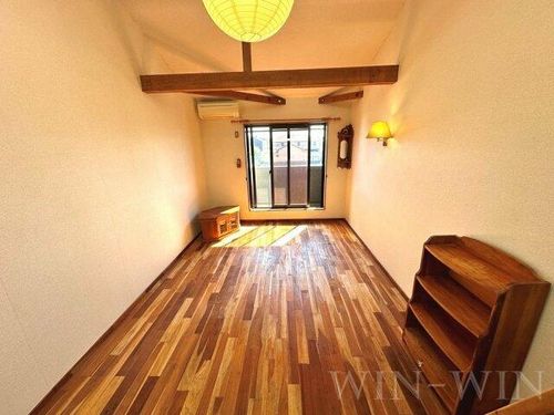 セザンヌ下地の居間