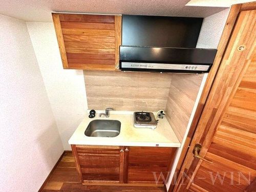 セザンヌ下地のキッチン