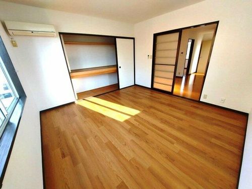 アミューズメント牟呂 C302の内装