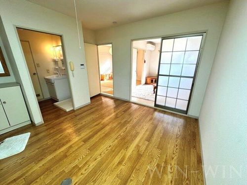 ユトリロ緑ヶ丘の居間