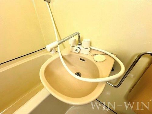 ユトリロ草間の内装
