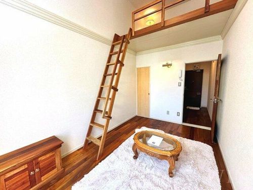 ユトリロ柱九番町の内装