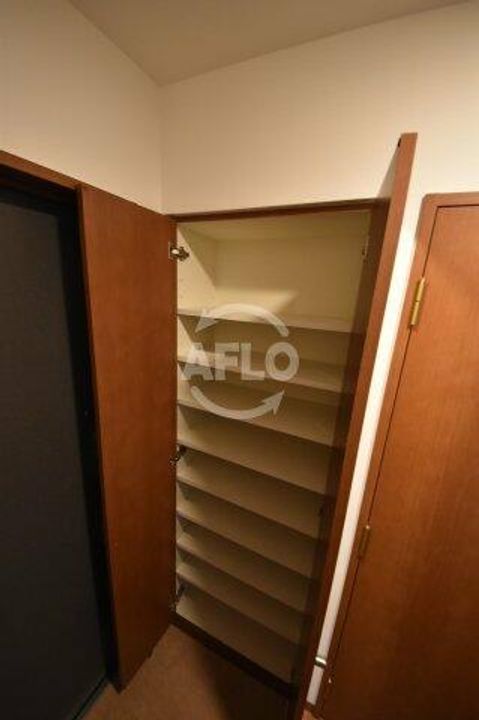 福島プライマリーワンの玄関
