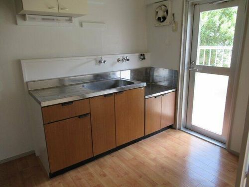 兵庫県公社 姫路青山5号棟225のキッチン