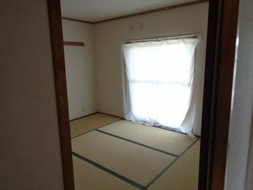 兵庫県公社 姫路市川3号棟413の内装