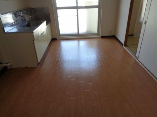 兵庫県公社 姫路市川3号棟413の居間