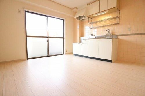 兵庫県神戸市垂水区名谷町(マンション)の賃貸物件の居間